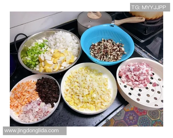 夜宵厨师为归来的球员精心准备家乡美食温暖心灵